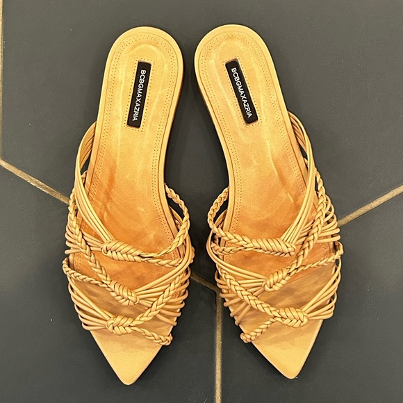 BCBGMAXAZRIA Tartina sandal braided straps pointed toe neutral beige - Picture 6 of 7